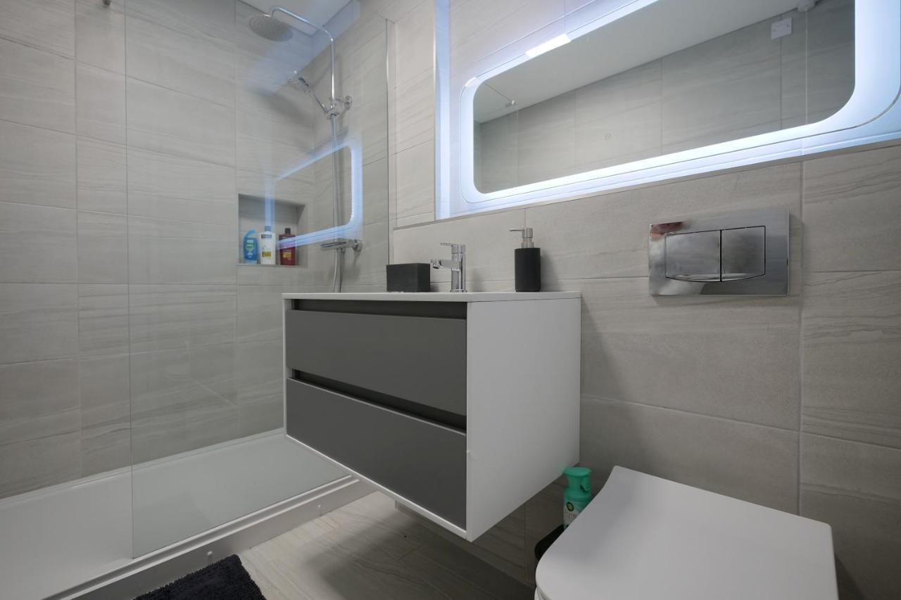Crewe Short Lets 1 Victoria Court, Crewe Apartment Luaran gambar