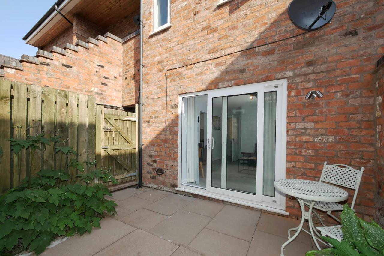 Crewe Short Lets 1 Victoria Court, Crewe Apartment Luaran gambar